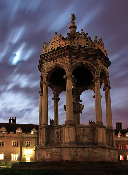 Trinity College fountain at Cambridge University in England
